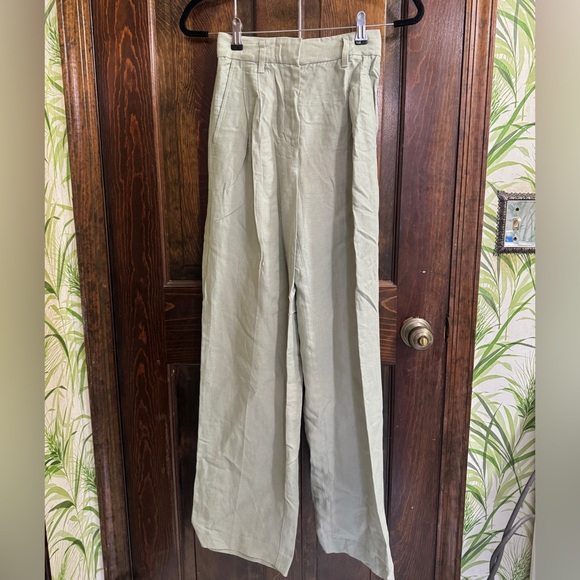 Aritzia Sage Green Effortless Linen Pant - Picture 3 of 5